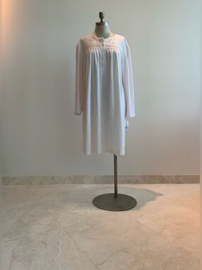 Miss Elaine Pale Pink Embroidered Smocked Nightgown Sz 2X NWT